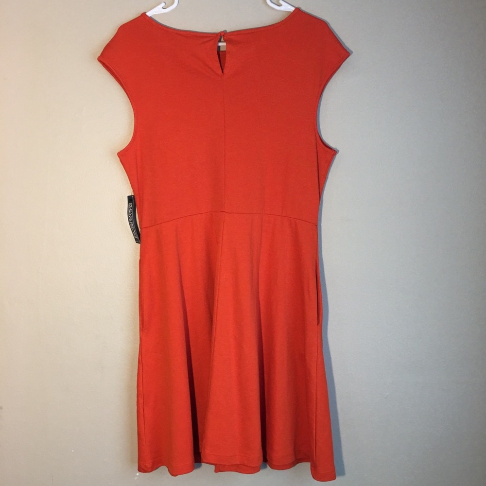 Dress - Picture 2 of 8
